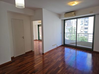 EXCELENTE DOS AMBIENTES, MUY LUMINOSO.