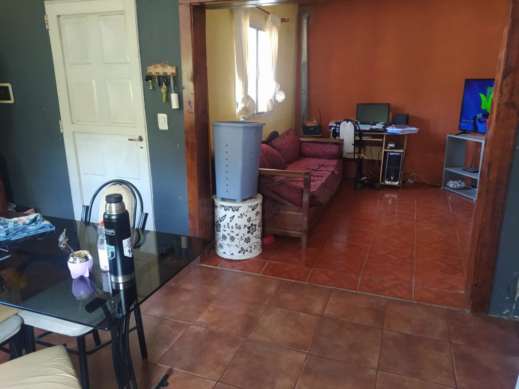 Vendo casa (con cesión de derechos posesorios)