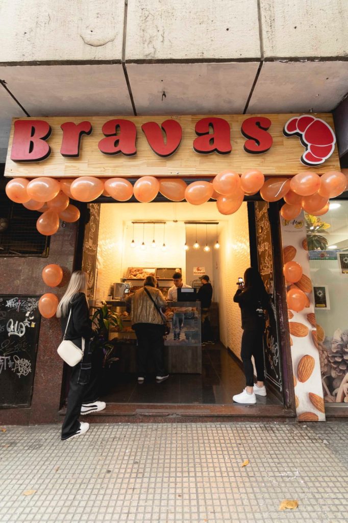Panaderia y cafeteria de especialidad al paso