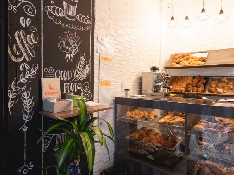 Panaderia y cafeteria de especialidad al paso