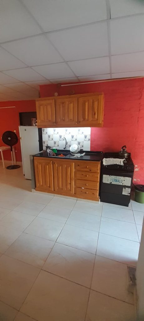 Vendo casa con título de Propiedad.