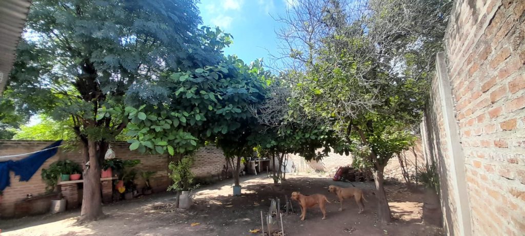 Vendo casa con título de Propiedad.