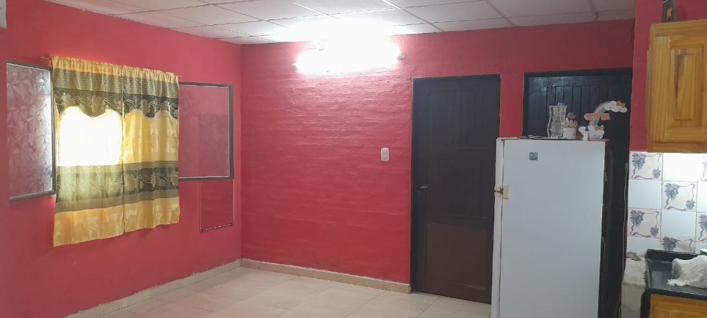 Vendo casa con título de Propiedad.