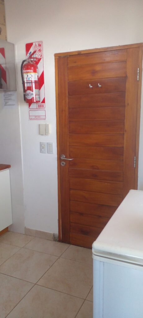 Vendo Precioso Local+Fondo comercio