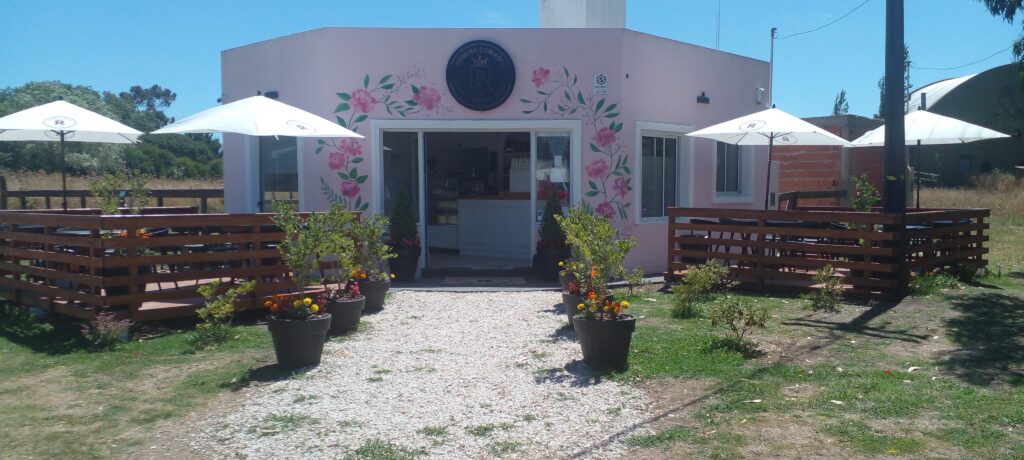 Vendo Precioso Local+Fondo comercio