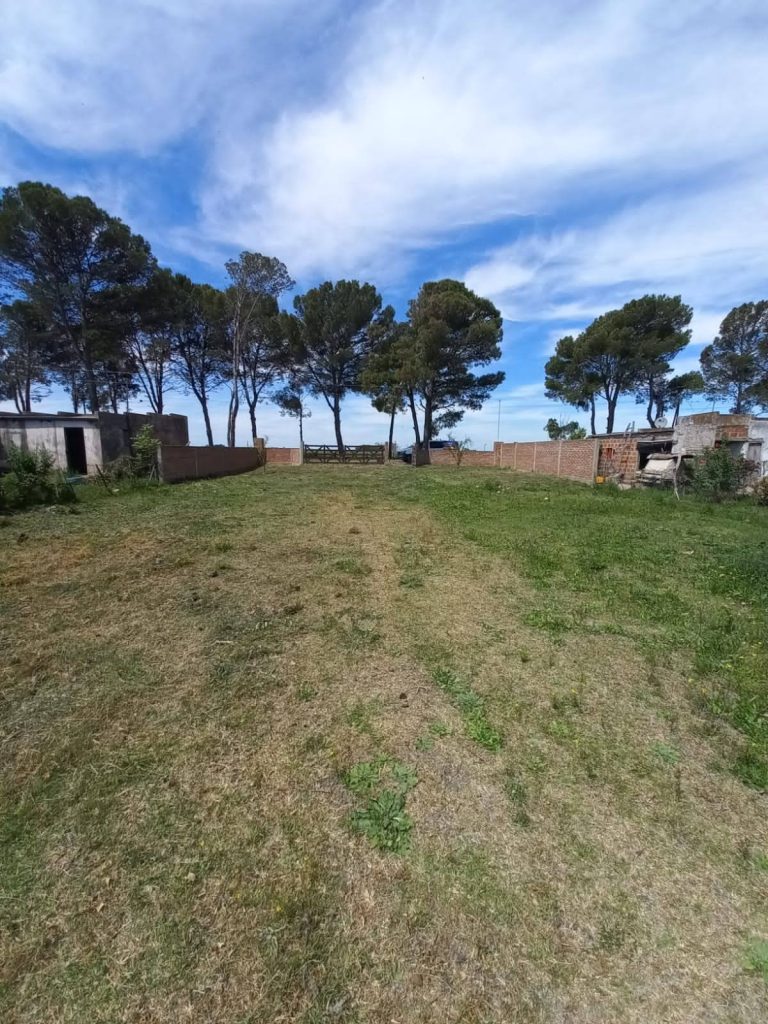 Dueño vende Importante terreno en Hernandez Entre Rios