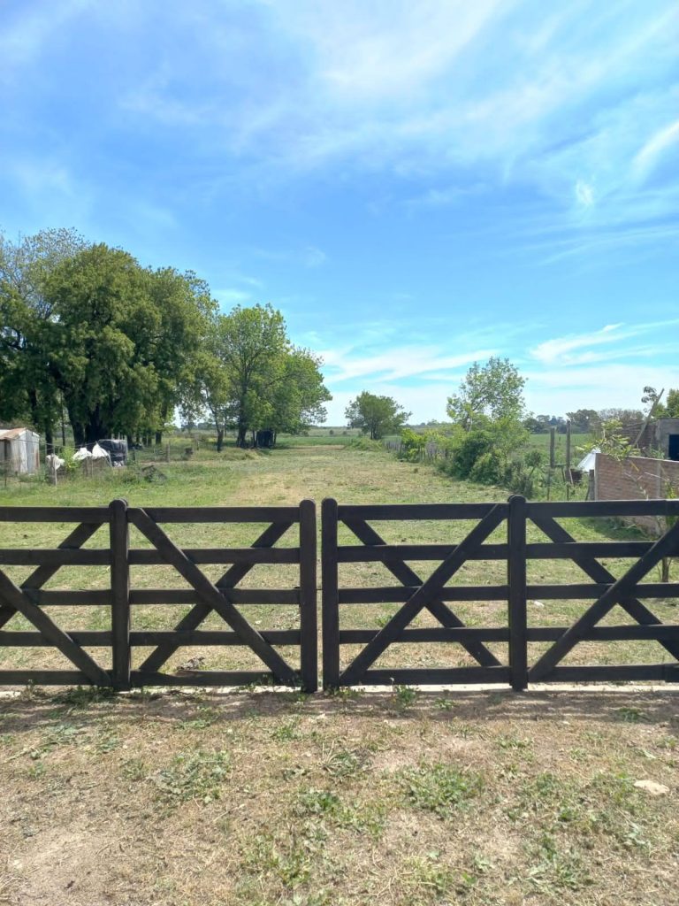 Dueño vende Importante terreno en Hernandez Entre Rios