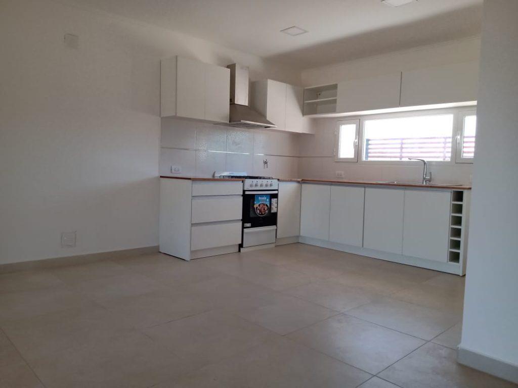 VENDO CASA A ESTRENAR 127 M2 CUBIERTOS Y 400 M2 DE TERRENO