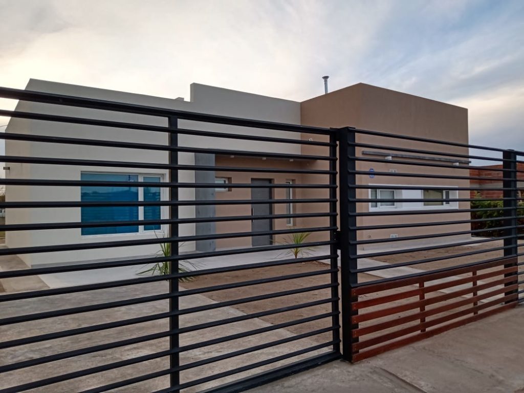 VENDO CASA A ESTRENAR 127 M2 CUBIERTOS Y 400 M2 DE TERRENO