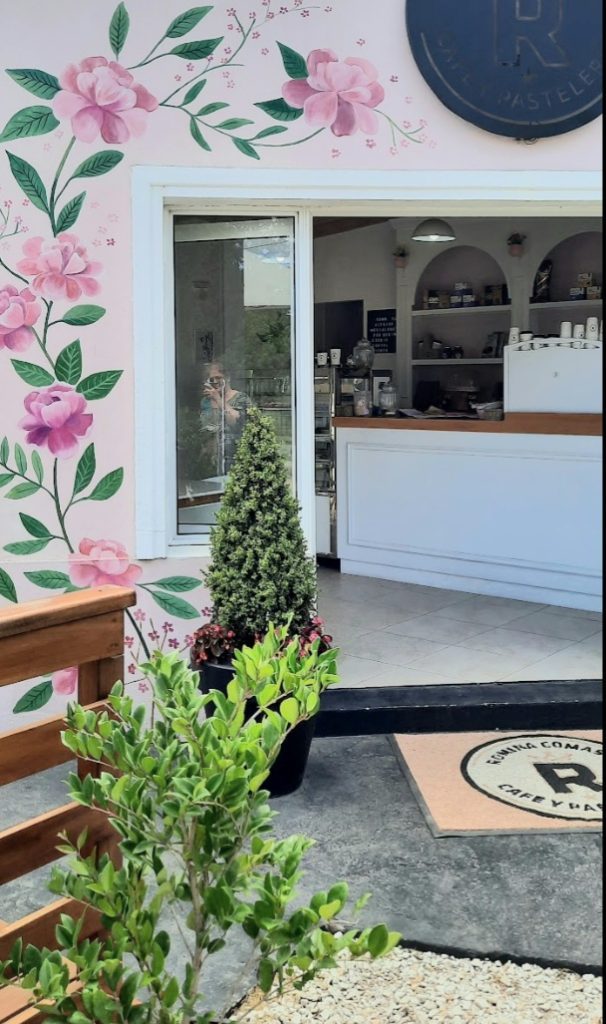 Vendo Precioso Local+Fondo comercio