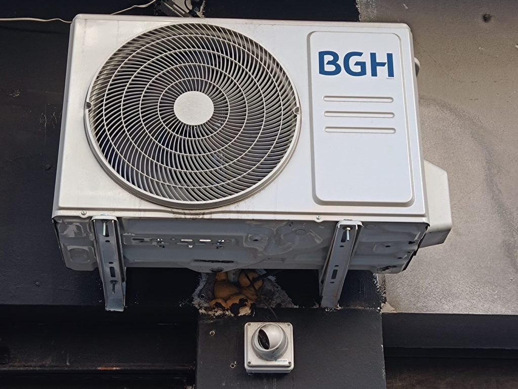 VENTA FONDO DE COMERCIO (ALMACEN) TOTALMENTE NUEVO (NEGOCIABLE)