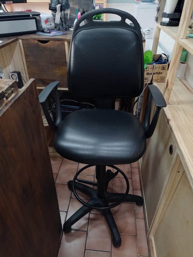 VENTA FONDO DE COMERCIO (ALMACEN) TOTALMENTE NUEVO (NEGOCIABLE)