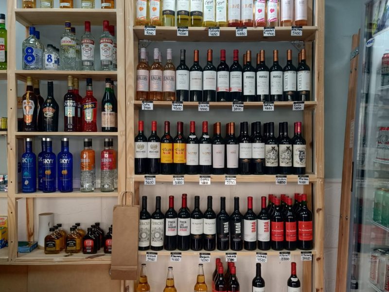 VENTA FONDO DE COMERCIO (ALMACEN) TOTALMENTE NUEVO (NEGOCIABLE)