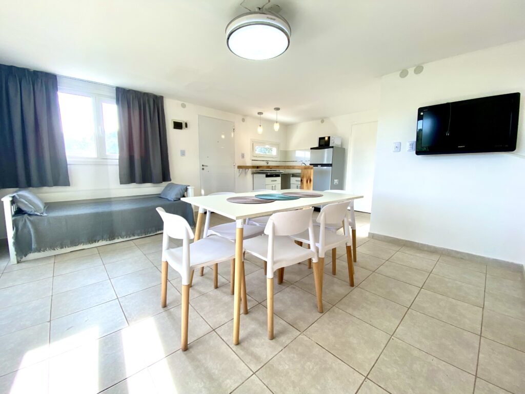 Dueño vende Complejo de 2 Cabañas en Embalse de Calamuchita