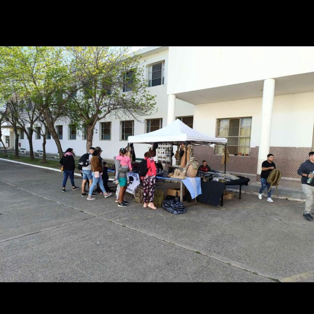 Vendo fondo de comercio, equipo táctico