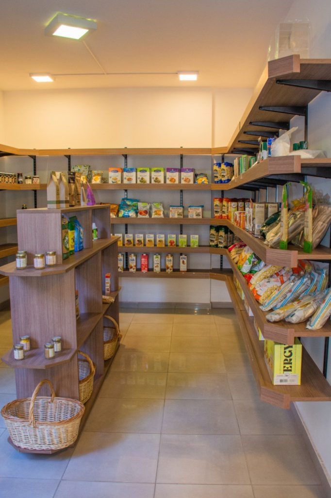 ¡Se liquida todo el mobiliario! excelente para tu negocio/hogar/espacio de trabajo