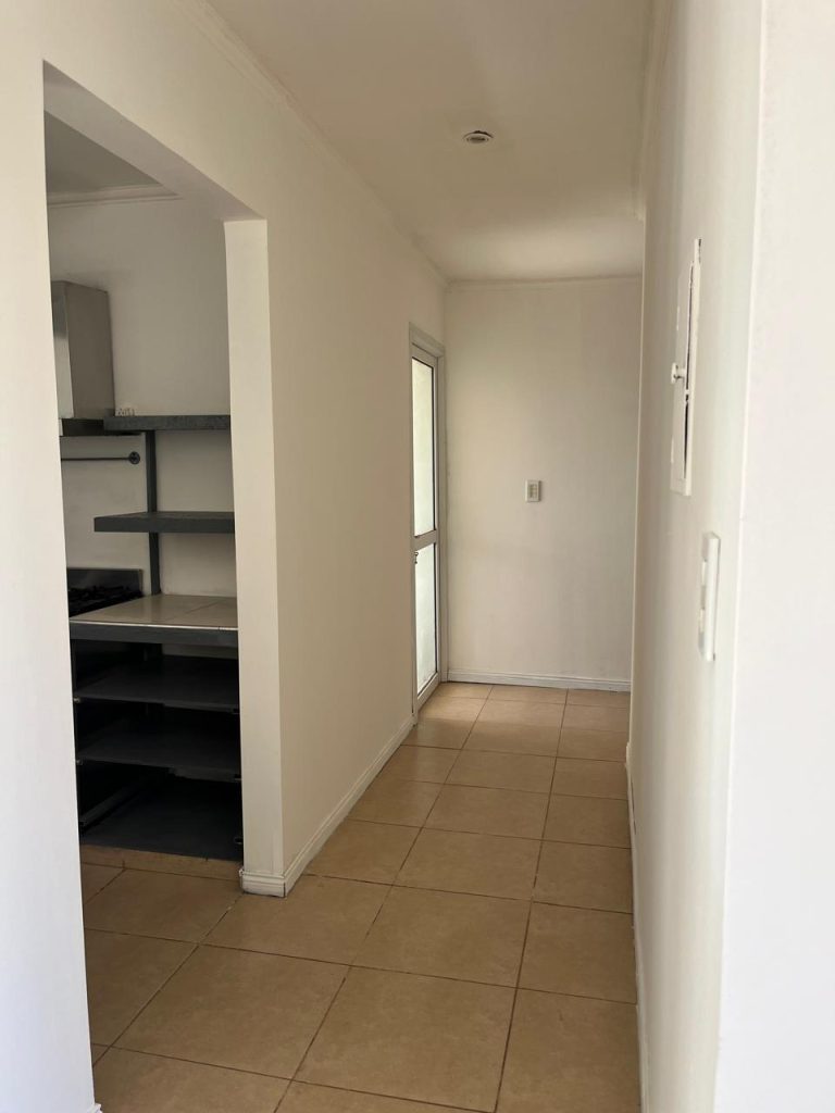 DUEÑO VENDE CASA BARRIO PRIVADO