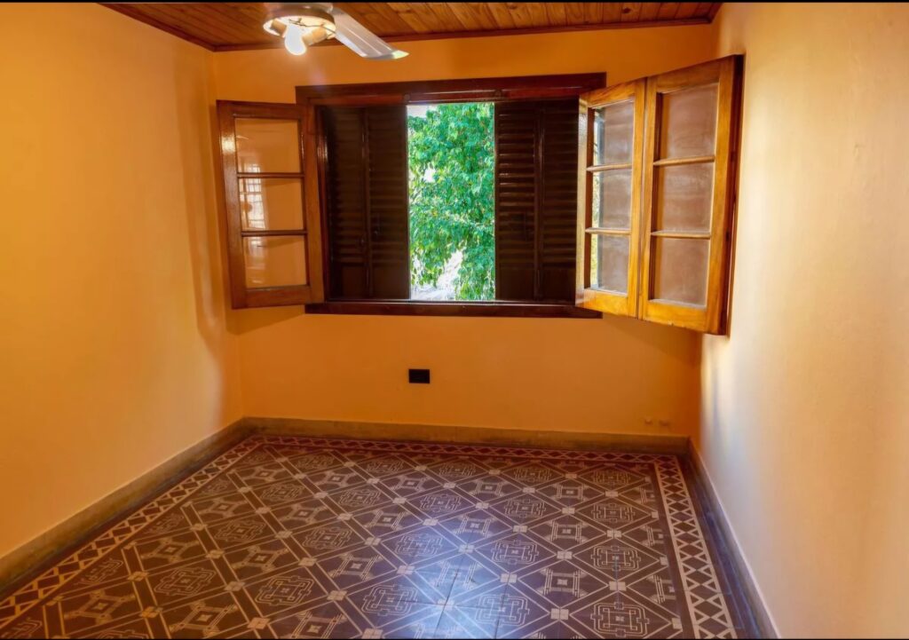 VENDO CASA 4 HABITACIONES