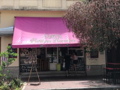 cafe al paso con pasteleria