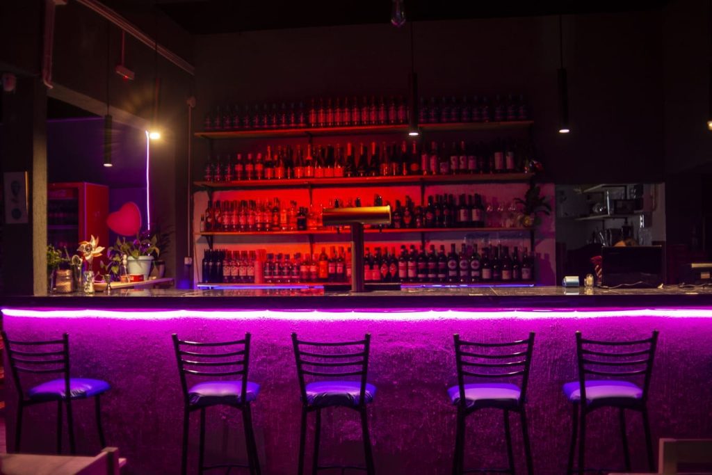 Vendo fondo de comercio Bar-Cafeteria