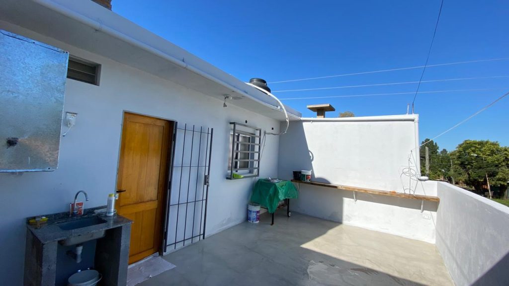 VENDO CASA en Bella Vista