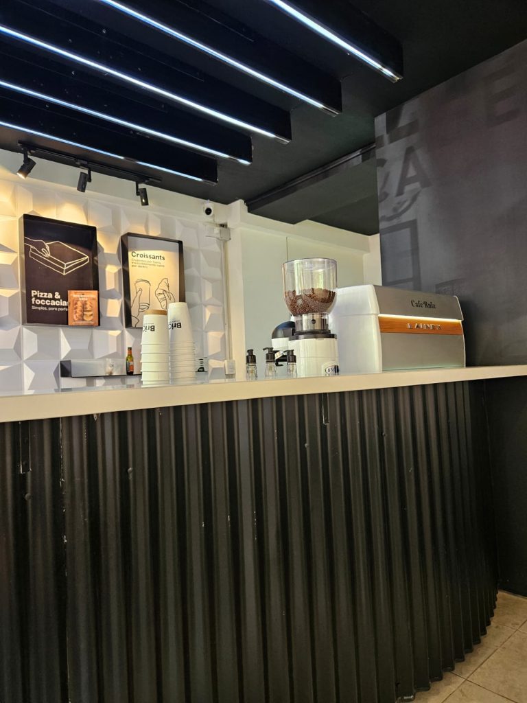 URGENTE VENDO POR VIAJE Fondo de comercio Cafetería Nueva Córdoba