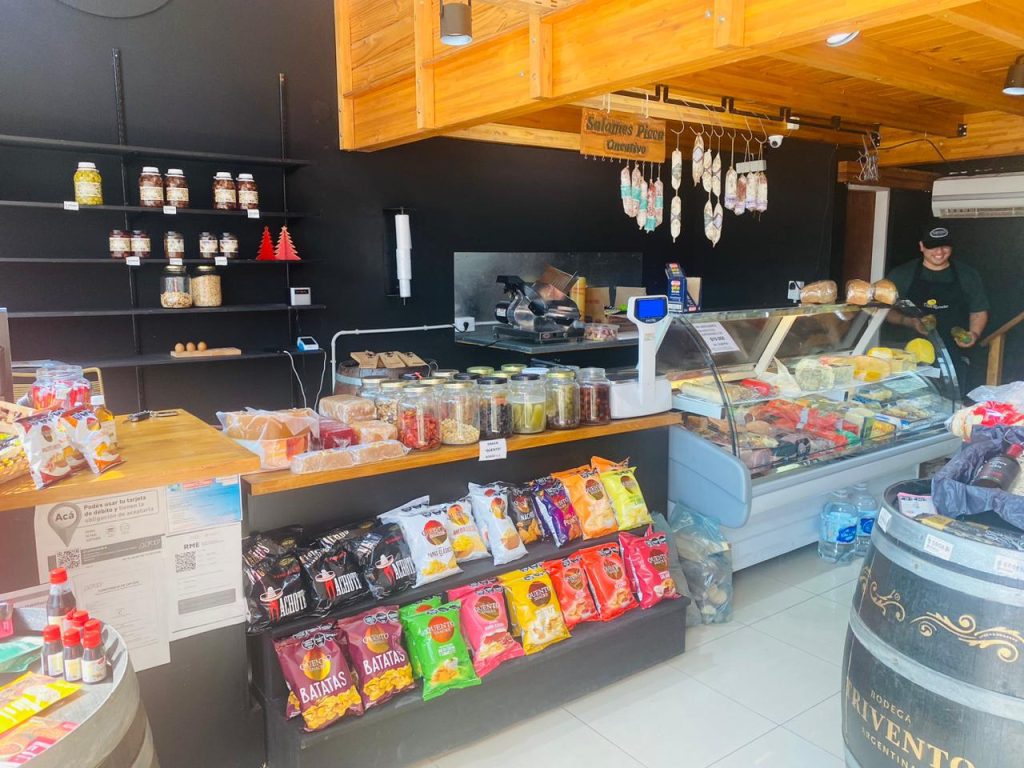 Venta Fondo de Comercio (TIENDA SERRANA FIAMBRERIA)