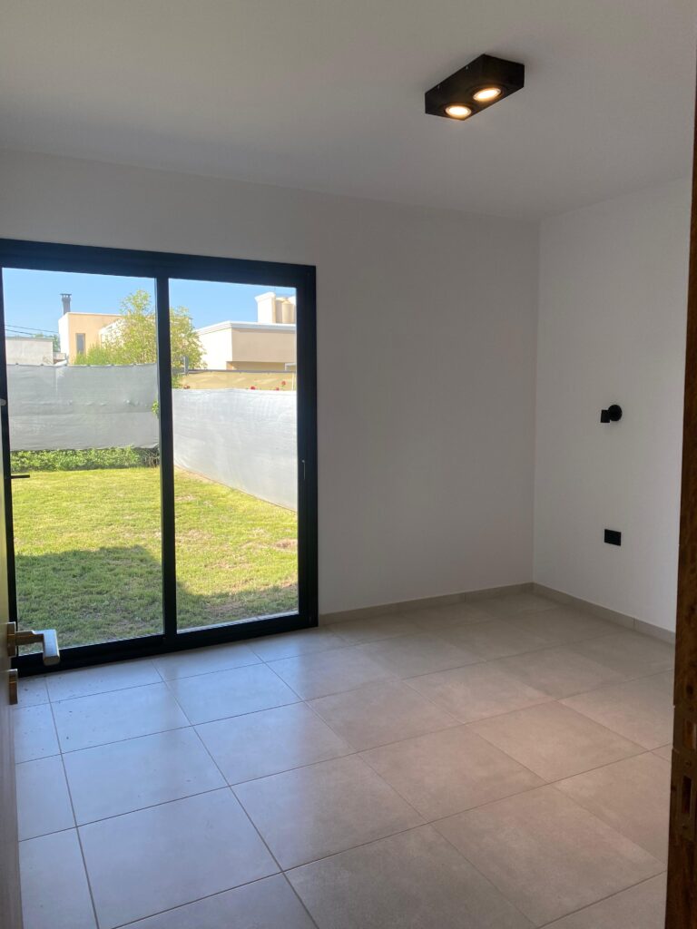 VENDO CASA A ESTRENAR
