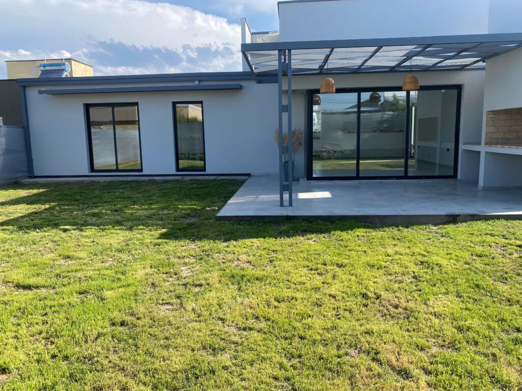VENDO CASA A ESTRENAR