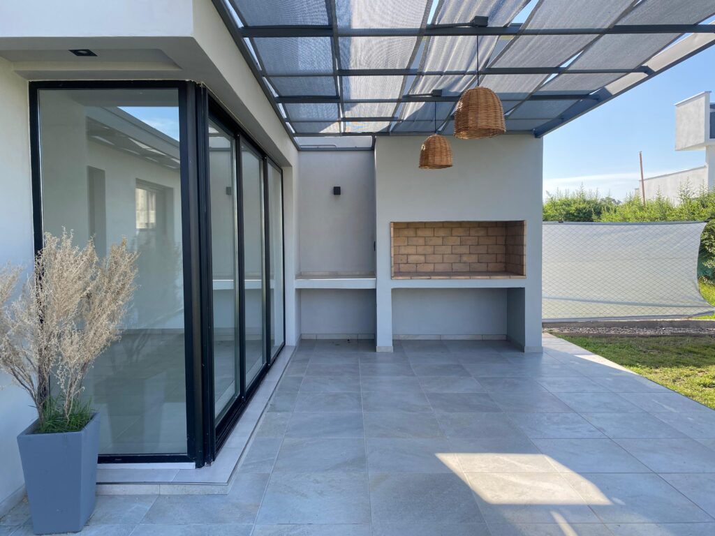 VENDO CASA A ESTRENAR