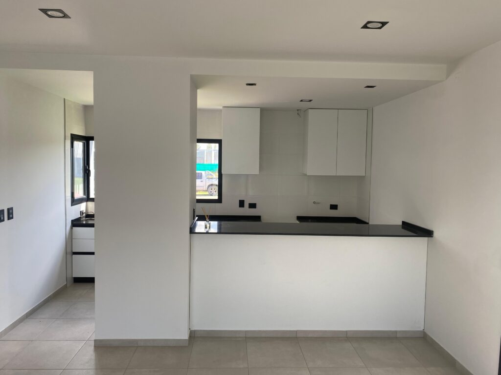 VENDO CASA A ESTRENAR