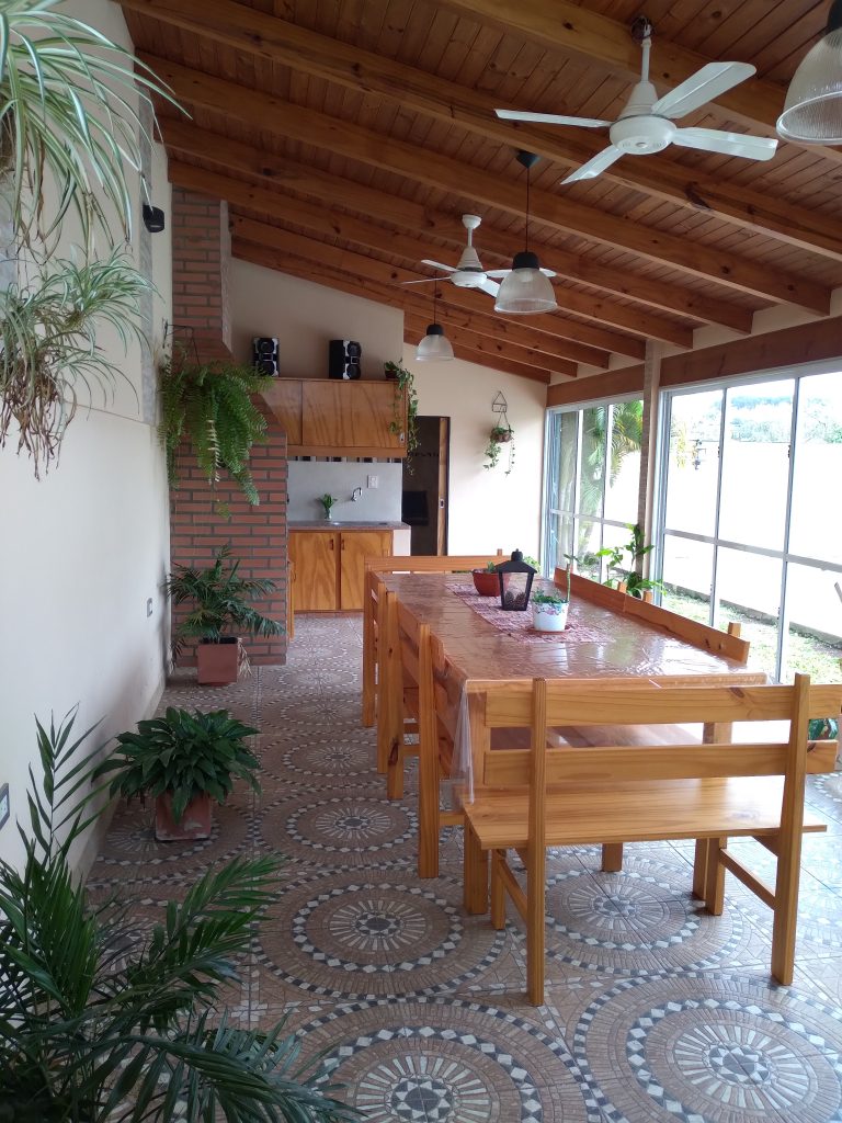 VENDO HERMOSA VIVIENDA