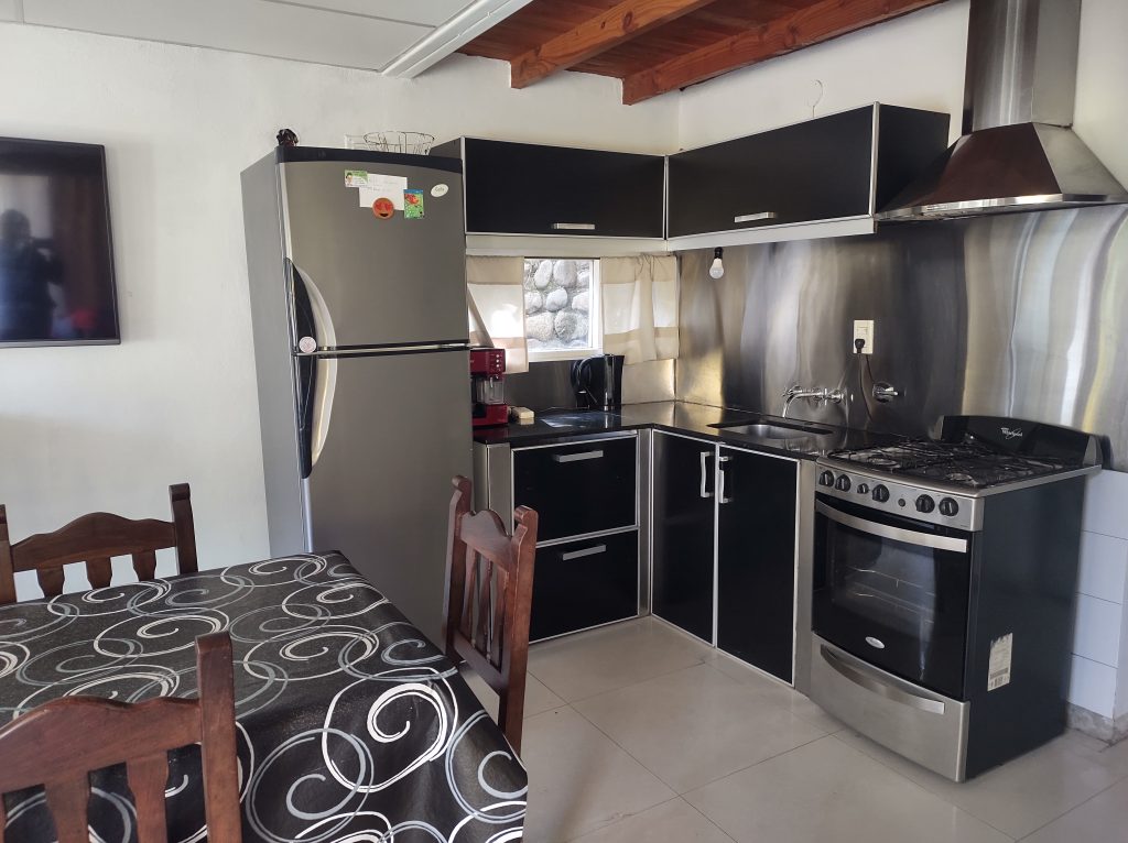 BARILOCHE-DUEÑO VENDE LOTE CON 3 CASAS