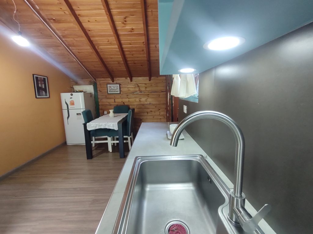 BARILOCHE-DUEÑO VENDE LOTE CON 3 CASAS