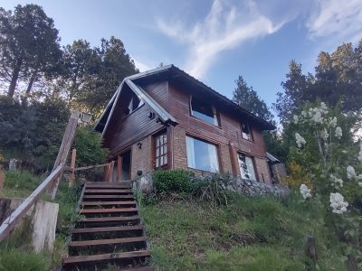 BARILOCHE-DUEÑO VENDE LOTE CON 3 CASAS