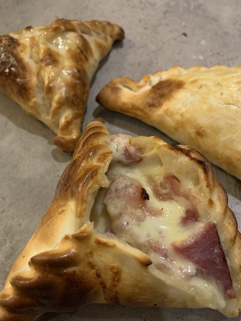 SE VENDE FONDO DE COMERCIO CASA DE EMPANADAS ARTESANALES Y PIZZAS A LA PIEDRA