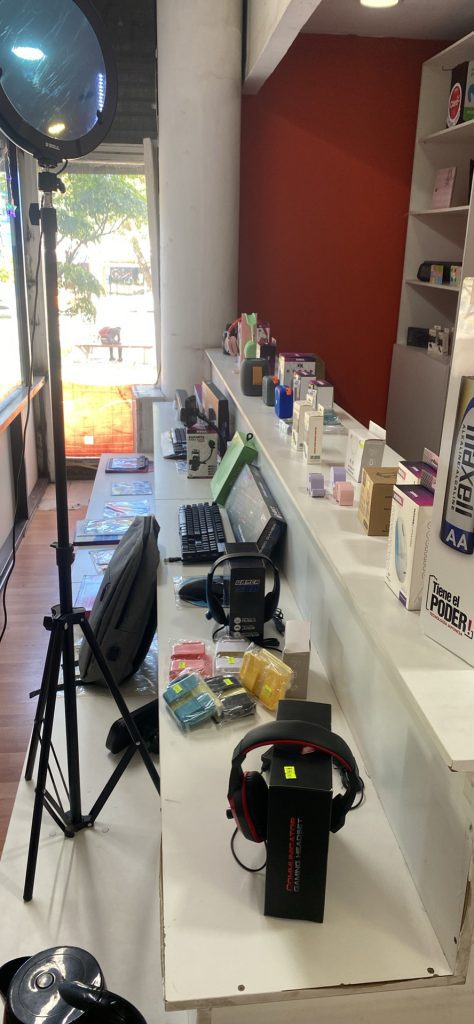 Fondo de comercio accesorio telefonia