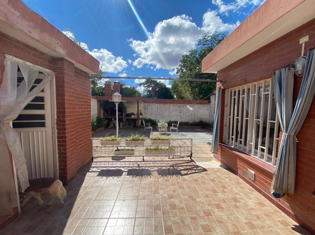 VENDO EXCELNTE PROPIEDAD - OPORTUNIDAD