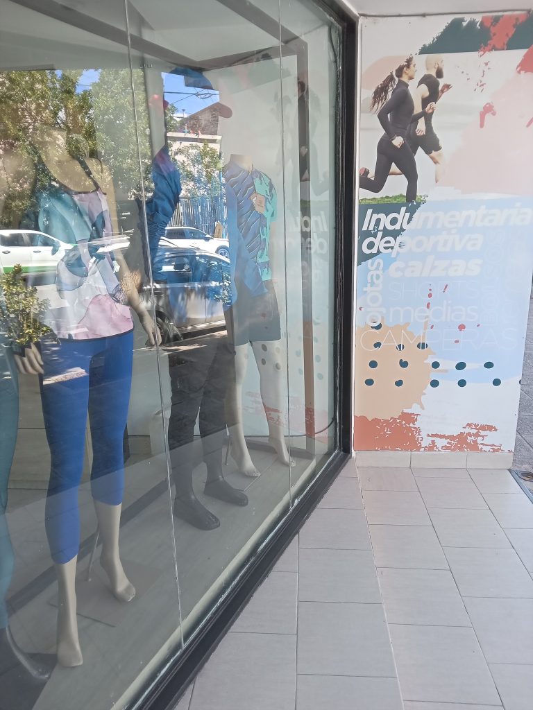 Ropa deportiva y urbana