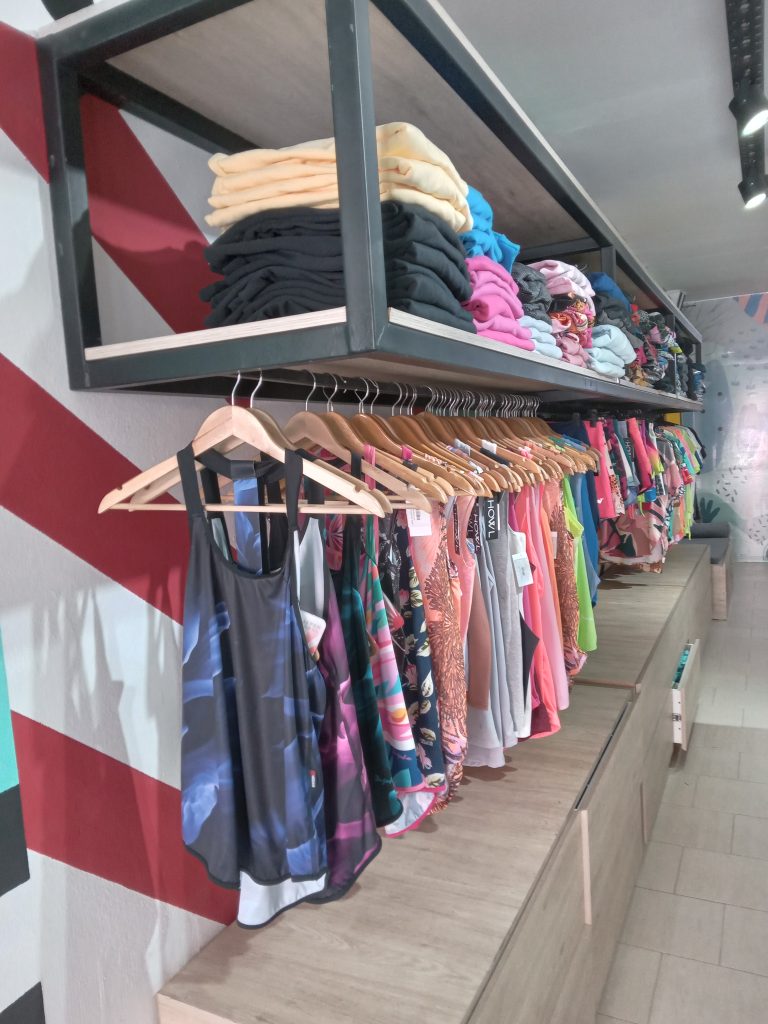 Ropa deportiva y urbana