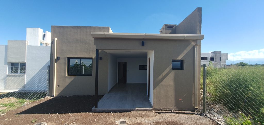 VENDO A ESTRENAR EN URBANIZACION EKO DISTRITO