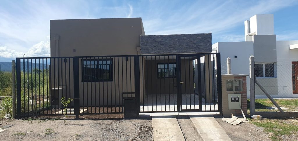 VENDO A ESTRENAR EN URBANIZACION EKO DISTRITO