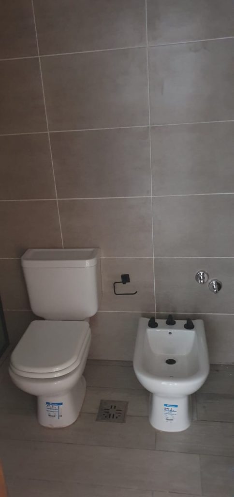 VENDO A ESTRENAR EN URBANIZACION EKO DISTRITO