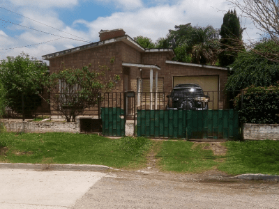 Dueño vende casa en Córdoba us 60.000- O permuto por campo