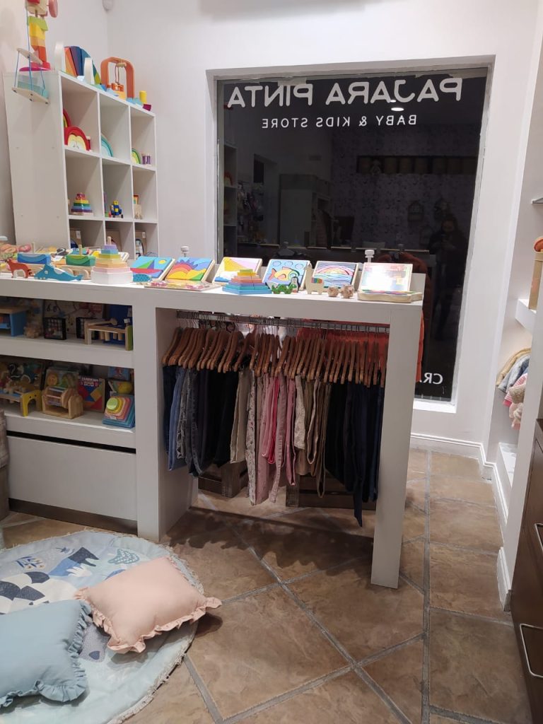 STOCK COMPLETO LOCAL INDUMENTARIA INFANTIL Y JUGUETES