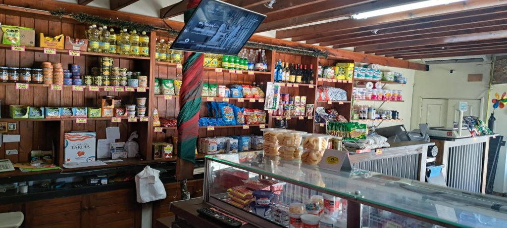 SE VENDE FONDO DE COMERCIO