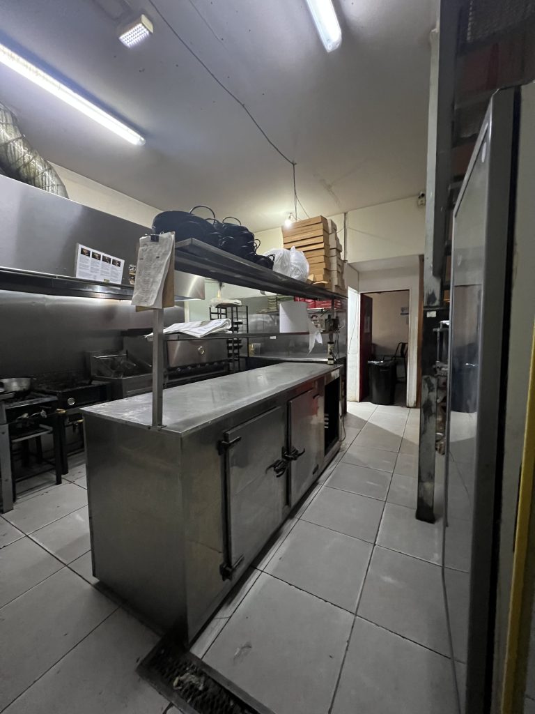 Pizzería y bar - FONDO DE COMERCIO ( 2 comercios unificados)