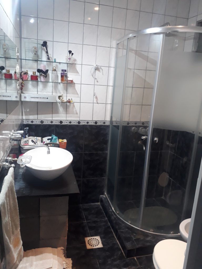 Casa 2 Plantas. Apto 2 familias ó Profesional.