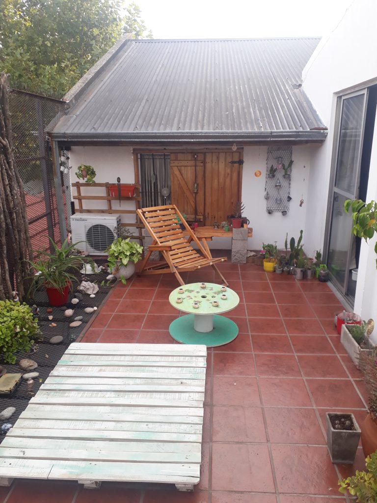 Casa 2 Plantas. Apto 2 familias ó Profesional.