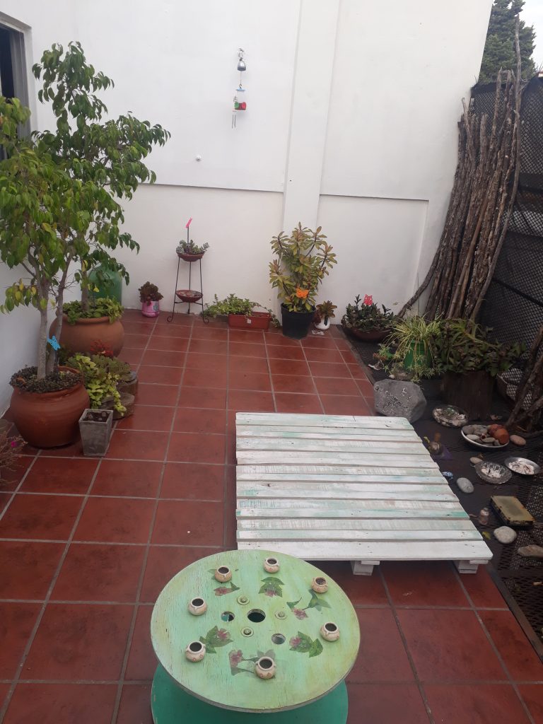 Casa 2 Plantas. Apto 2 familias ó Profesional.